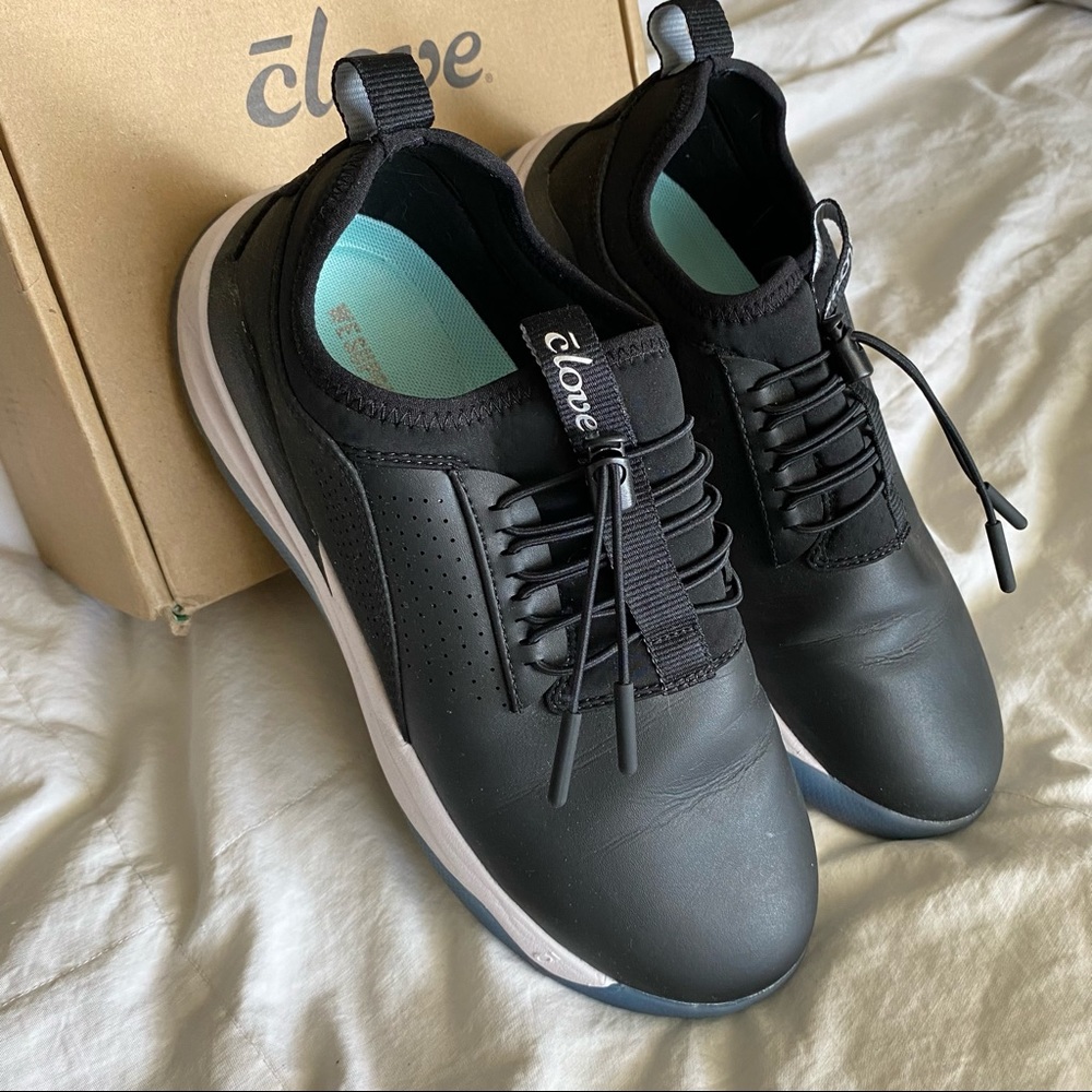 CLOVE NIGHT SHIFT SNEAKERS